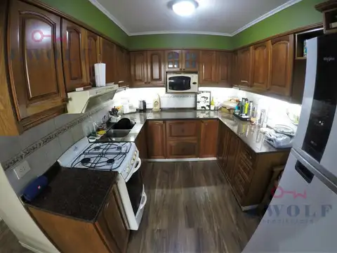 Casa 3 ambientes con 2 baños