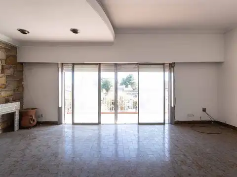 Avda Oscar Smith y Estanislao del Campo, Ezpeleta 2300