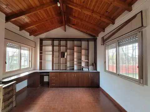 CASA 5 AMB C/ FONDO, COCHERA, QUINCHO Y TZA - Villa Martelli