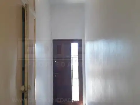 PH 3 amb con patio con parrilla. Muy buena ubicación.- Villa Adelina