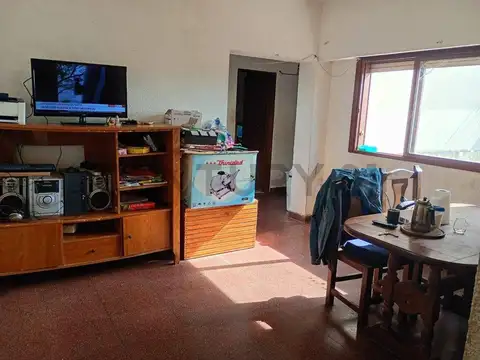 Lisandro de la Torre 3400 Piso 1 Dpto B (1678), Tres de Febrero, Buenos Aires, Argentina , Piso 1