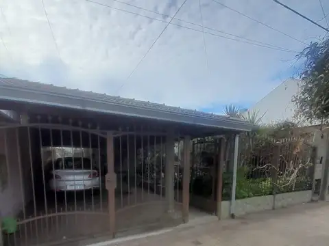 Casa 6 ambientes con 3 baños
