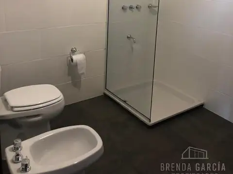 Casa en Planta Baja con 2 Dormitorios Cerca del Centro y La playa - Colon