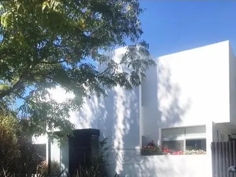 Casa en Venta en Santa Catalina, USD 430.000