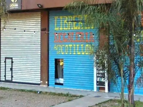 Local - Alquiler - Argentina, San Miguel - Int. Irigoin 2028
