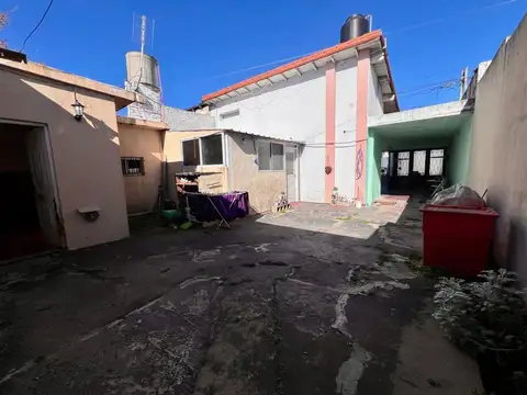 Casa en Venta en Luis Guillon, USD 55.000