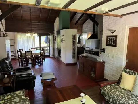 Casa en Alquiler de 5 dormitorios