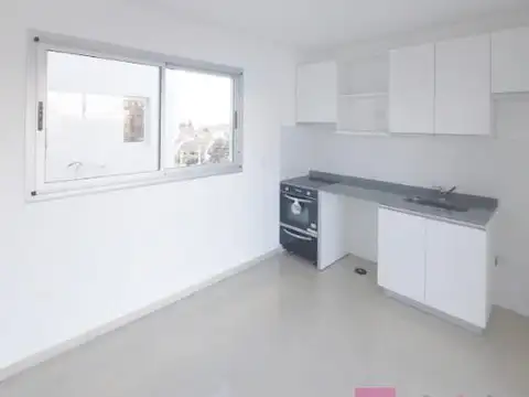 Departamento en Alquiler en Bernal, $ 750.000