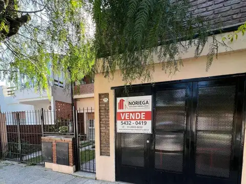 Casa en venta c/ cochera en San Miguel