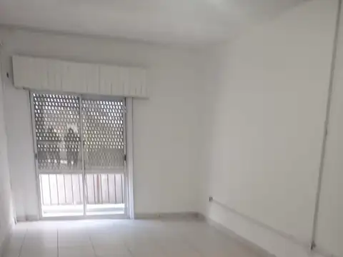 ALQUILER DEPTO DE 2 AMB C/BALCON  LOMA HERMOSA
