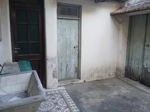 A una cuadra de Devoto, DUEÑO VENDE