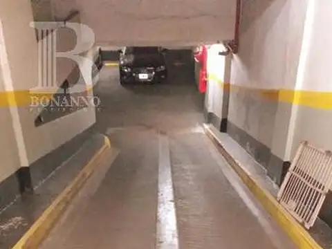 SARMIENTO 500 -  GARAGE