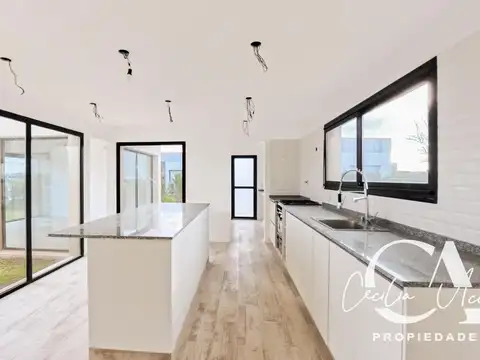 Casa en Venta en San Sebastián, USD 269.000