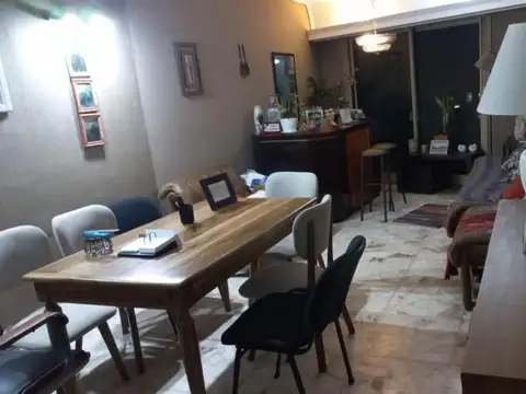 12 De Octubre 100, Piso 9