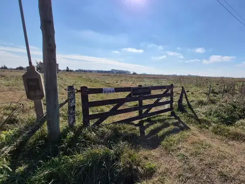 CASA DE CAMPO - 4.5 HECTAREAS  2 DORMITORIO PILETA