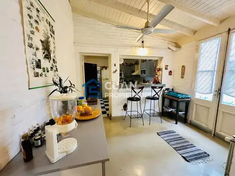 Casa 5 ambientes con 3 baños