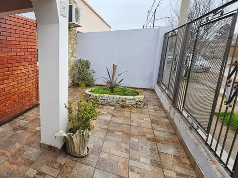 Casa en Venta 3 dormitorios. Chacabuco al 300