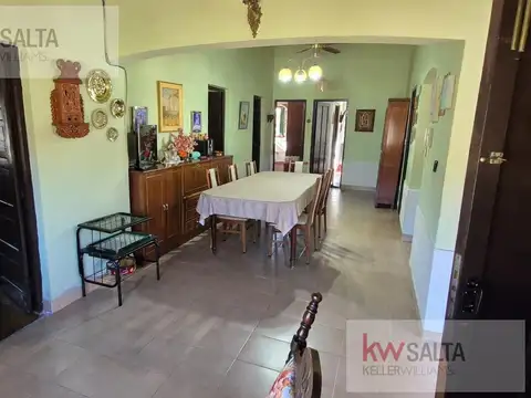 Casa 7 ambientes con 3 baños