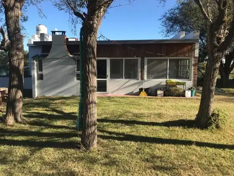 El Espinillo e/ Avenida Montevideo y El Chañar