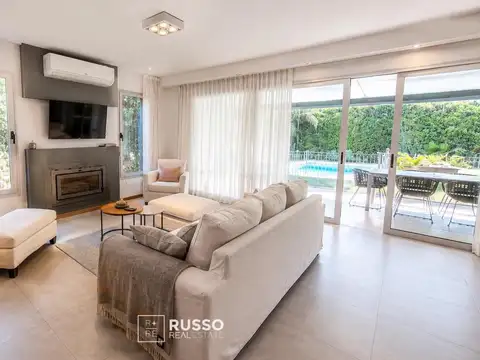Casa 5 ambientes con 3 baños