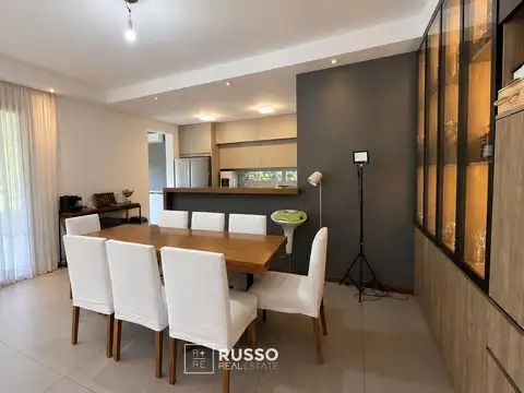 Casa en Alquiler de 4 dormitorios