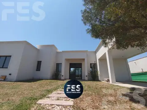 VENTA DE CASA A ESTRENAR 4 AMBIENTES EN HORIZONTES AL SUR