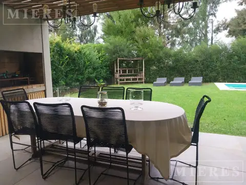 Casa en Venta con orientación Noreste. Las Tipas, Nordelta.