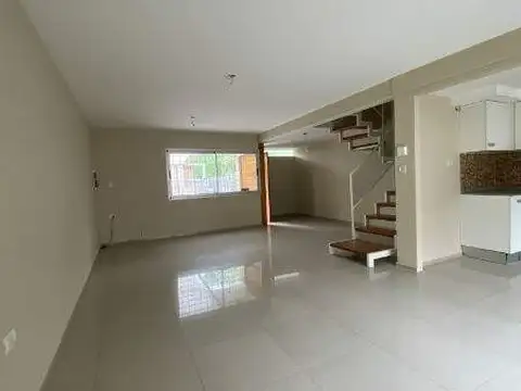 Figueroa y Mendoza 800