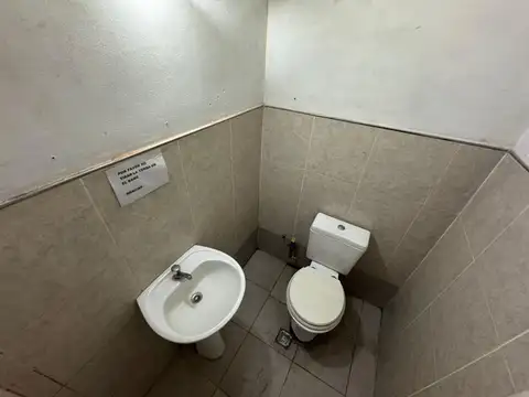 Local en Alquiler en Moreno, $ 950.000