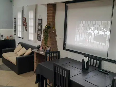 Depto Tipo Casa en Venta de 4 dormitorios
