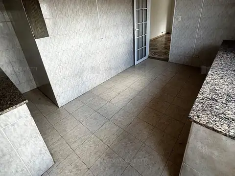 Departamento en Alquiler en Lanus, $ 550.000