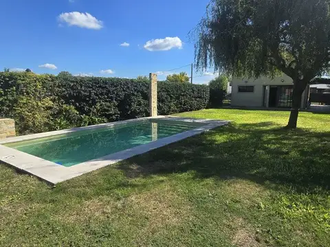 Venta Casa 3 dormitorios con pileta Punta Chacra
