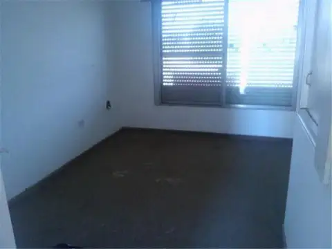 Departamento en Alquiler en Zárate, $ 450.000