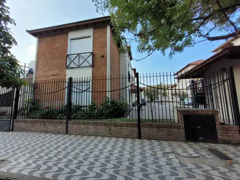 Depto Tipo Casa en Venta de 2 ambientes