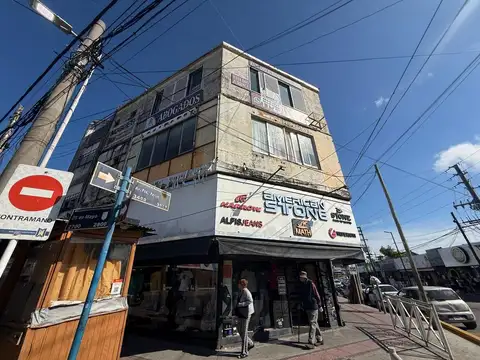 25 de Mayo 100, Piso 2