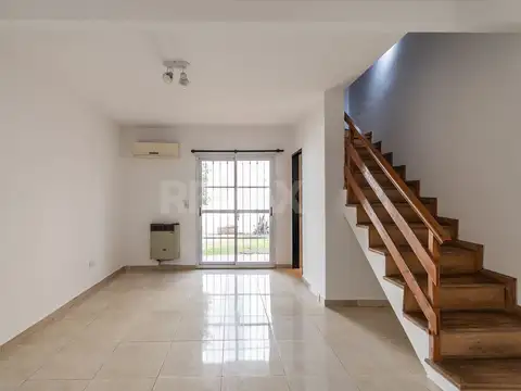Depto Tipo Casa en Venta de 3 dormitorios