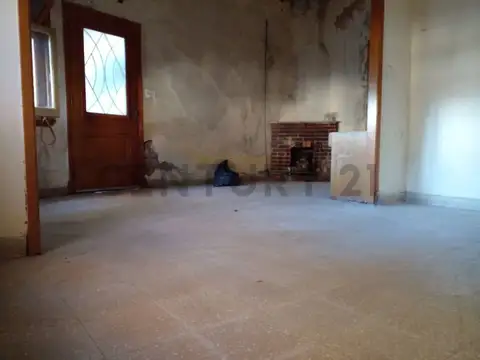 Casa a reciclar en terreno propio -  Villa Pueyrredón