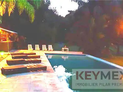 Casa Quinta venta Escobar 3 dormitorios parque galería pileta
