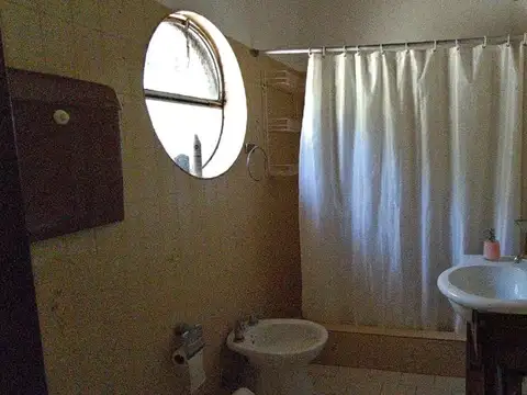 QUINTA CASA 3 AMB -LOTE DE 3000m2-PILETA-COCHERA