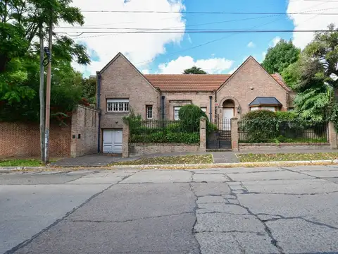 CASA EN VENTA EN QUILMES