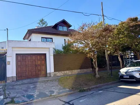 5 Amb. con Jardin, Parrilla y Garage. Ideal Dos Familias
