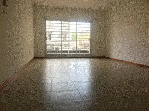 Avenida Rivadavia 10500, Piso 1