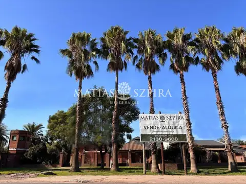 Casa - Venta - Argentina, Moreno - AV. Piovano 2500