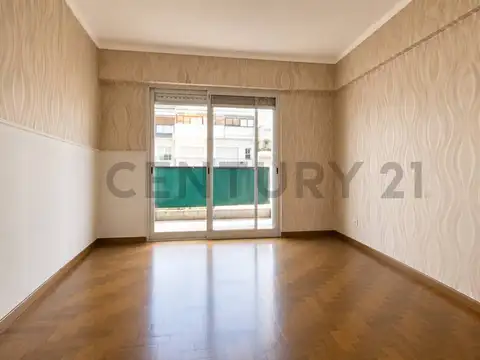 Santa Fe 2000, Piso 0