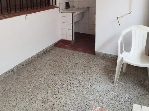 Depto Tipo Casa en Alquiler de 2 ambientes