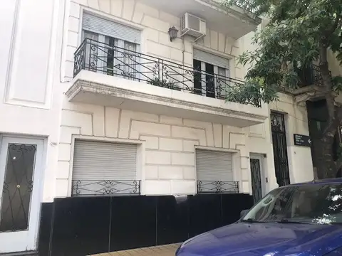 ¡Oportunidad! PH de 4 Ambientes, 3 dormitorios sin expensas en Villa del Parque