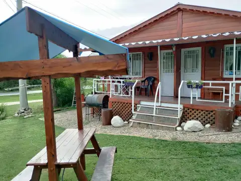 Casa en venta - 2 Dormitorios 1 Baño - Calamuchita