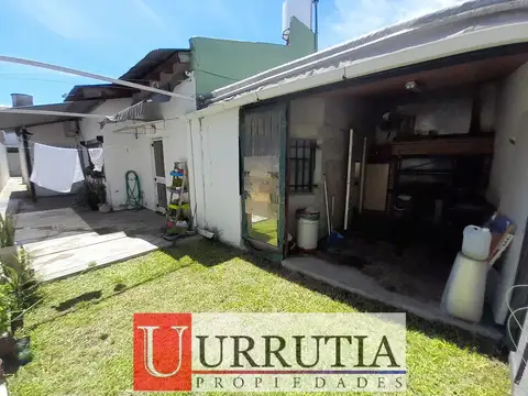 VENTA EN BLOCK. 4 UNIDADES DE 1, 2 Y 3 AMB. COCHERA, PATIO/JARDIN Y TERRAZA