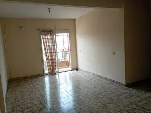 Depto Tipo Casa en Alquiler de 3 ambientes