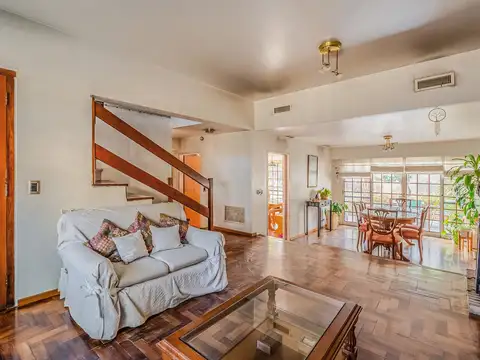 Casa en Venta en Coghlan, USD 450.000